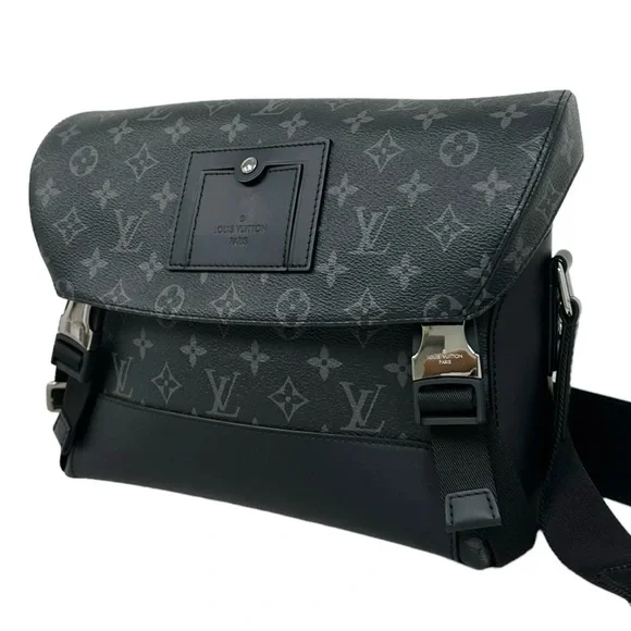 Louis Vuitton Men’s Messenger Voyage Pm Shoulder Bag Monogram Eclipse Black Gray - Picture 4 of 9